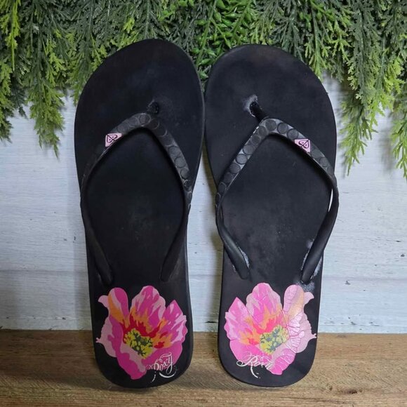 Size 8/9 Black with Pink & Orange Hibiscus Flower Roxy Flip Flop Sandals - Picture 4 of 4